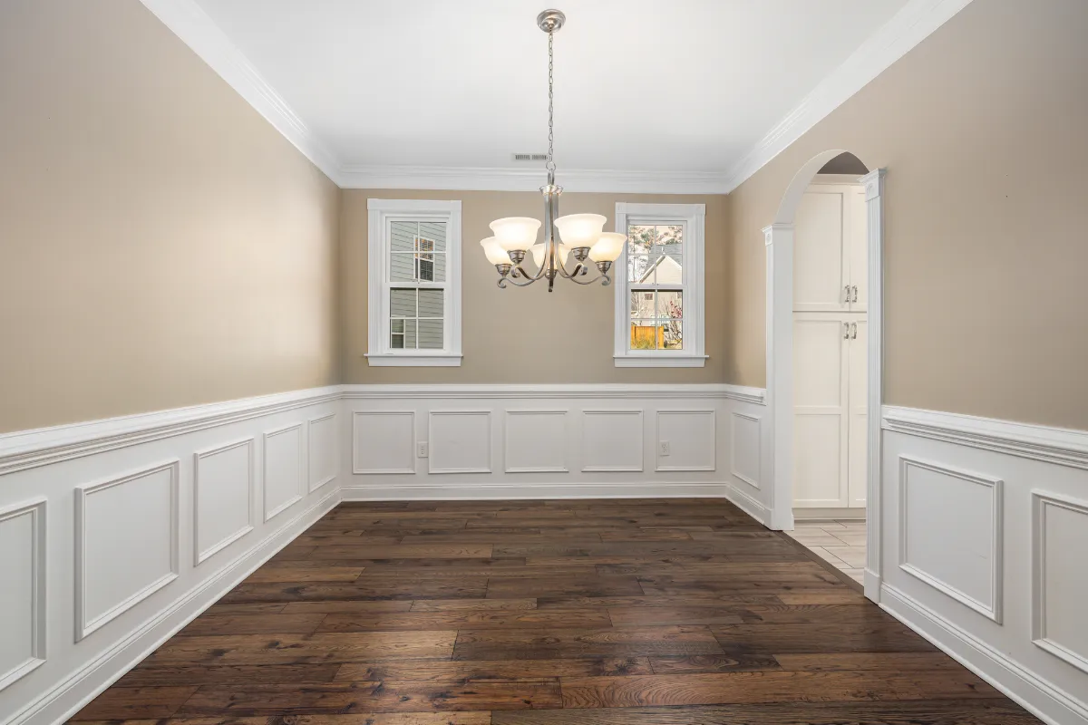 Wood Baseboard vs. Wainscoting: Best Applications and Functional Differences